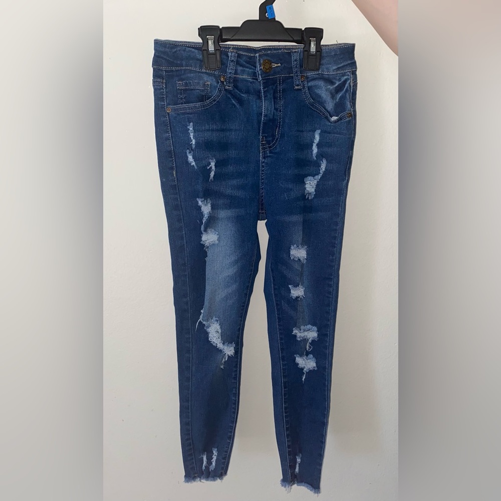 Women’s Ripped High rise Skinny Jeans